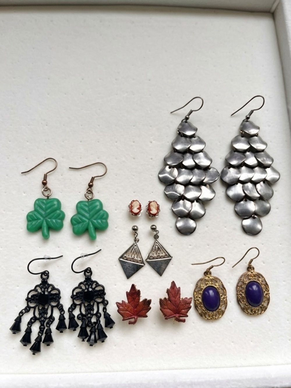 ✨ Mixed Vintage-Style Earring Bundle - 6 Pairs ✨